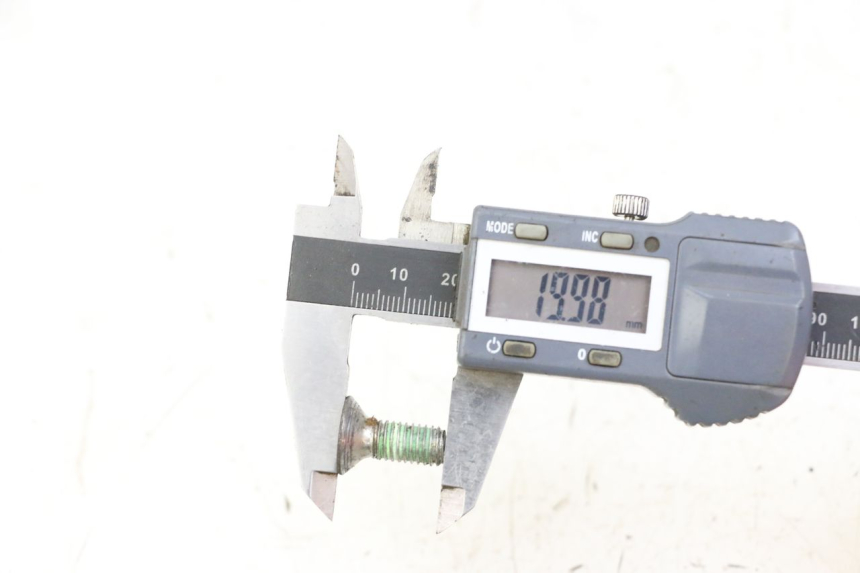 photo de BRAKE DISC BOLT PEUGEOT CITYSTAR 50 (2013 - 2017) - Alternative perspective