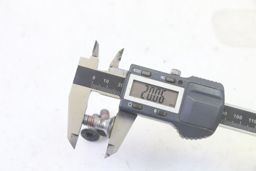 photo de BRAKE DISC BOLT PEUGEOT CITYSTAR 50 (2013 - 2017) - Fixing points details