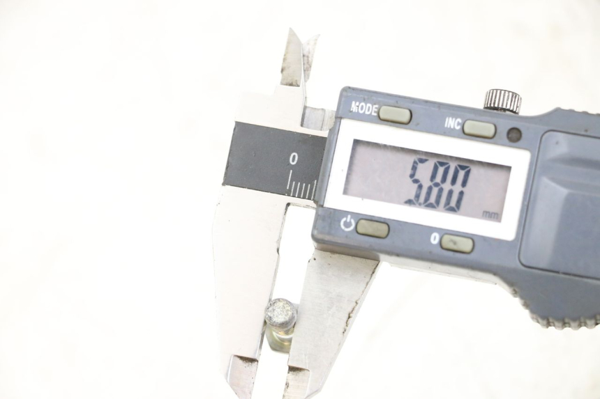 photo de BRAKE DISC BOLT HONDA CRF R 250 (2020 - 2021) - Zoom on usage condition