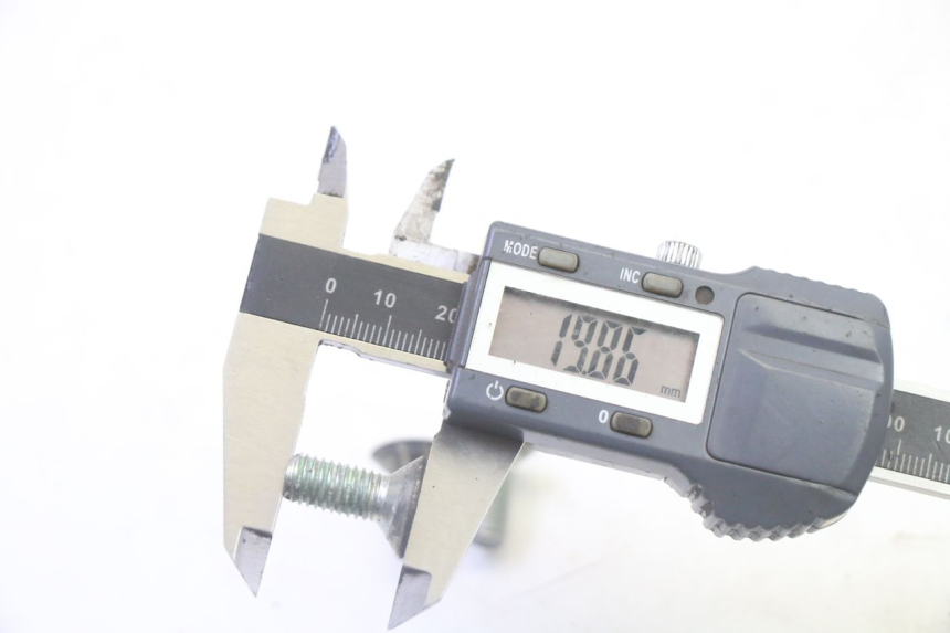 photo de BRAKE DISC BOLT PEUGEOT ELYSTAR 50 (2002 - 2014) - Technical close-up