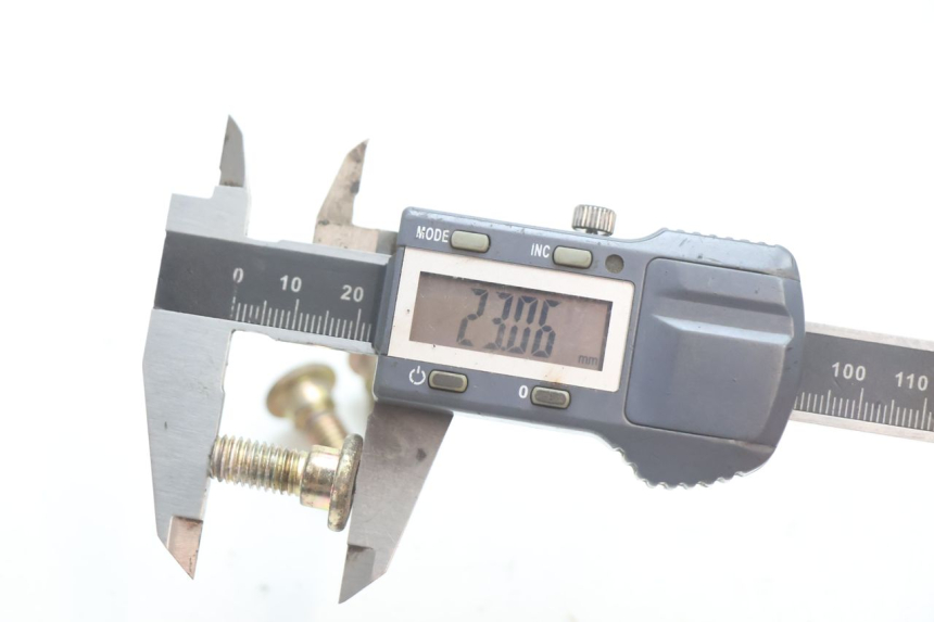 photo de BRAKE DISC BOLT KEEWAY F-ACT NAKED 50 (2009 - 2014) - Alternative perspective