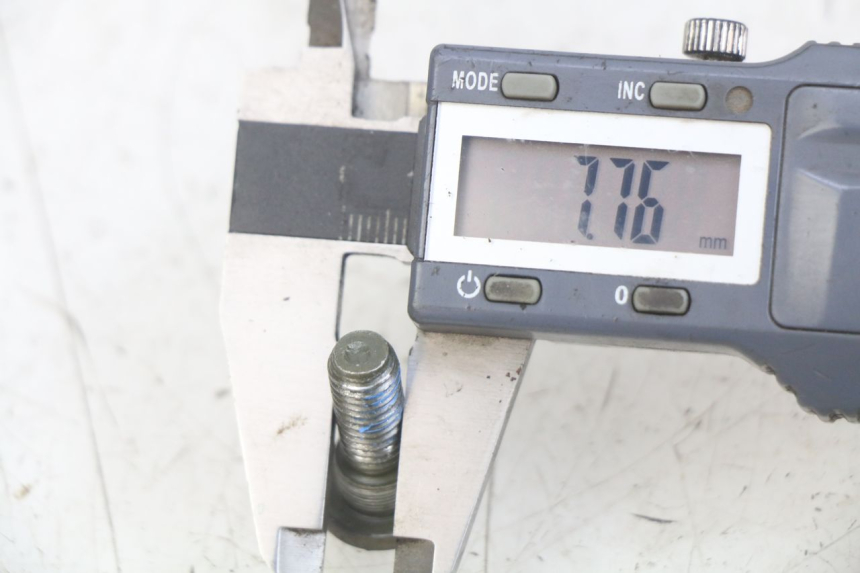 photo de BRAKE DISC BOLT SYM FIDDLE 3 III 125 (2014 - 2020) - Zoom on usage condition