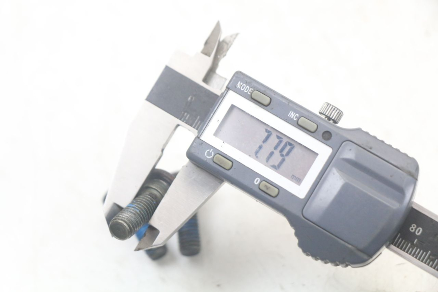 photo de BRAKE DISC BOLT SYM FIDDLE 3 III 125 (2014 - 2020) - Technical close-up