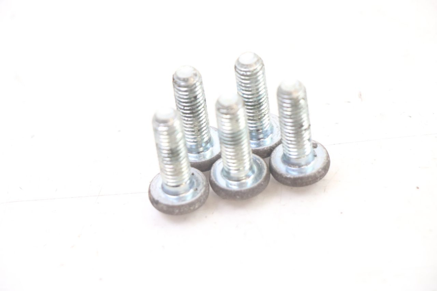 photo de BRAKE DISC BOLT MBK FLAME X 125 (2007 - 2016) - Zoom on usage condition