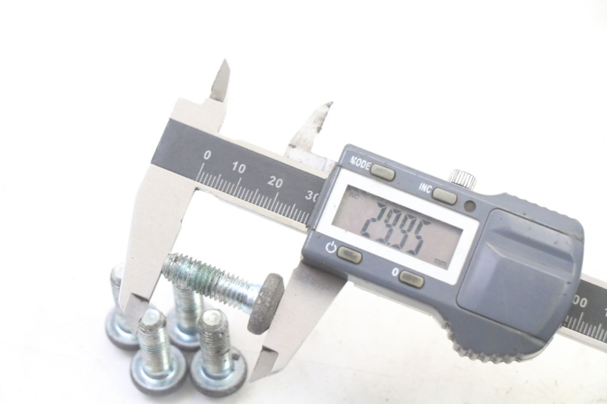 photo de BRAKE DISC BOLT MBK FLAME X 125 (2007 - 2016) - Alternative perspective