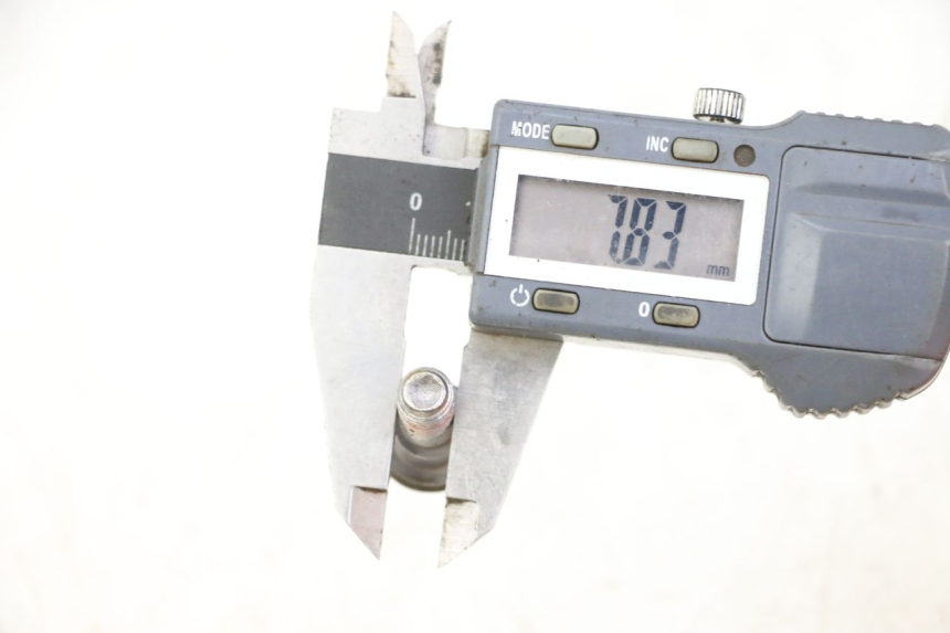 photo de BRAKE DISC BOLT HONDA FORZA ABS 300 (2013 - 2017) - Alternative perspective