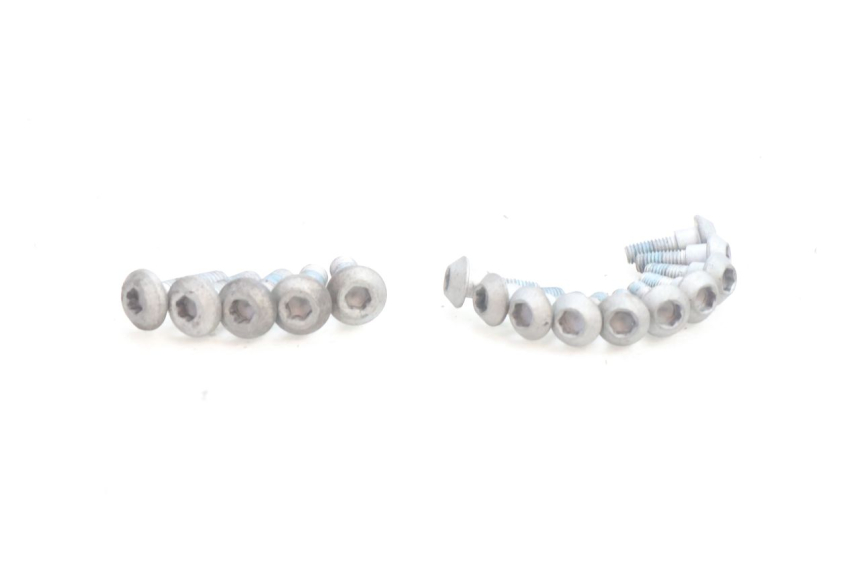 photo de BRAKE DISC BOLT YAMAHA FZ8 800 (2010 - 2016) - Zoom on usage condition