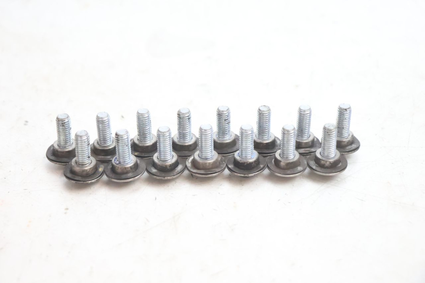 photo de BRAKE DISC BOLT GILERA GP 800 (2007 - 2013) - Component detail