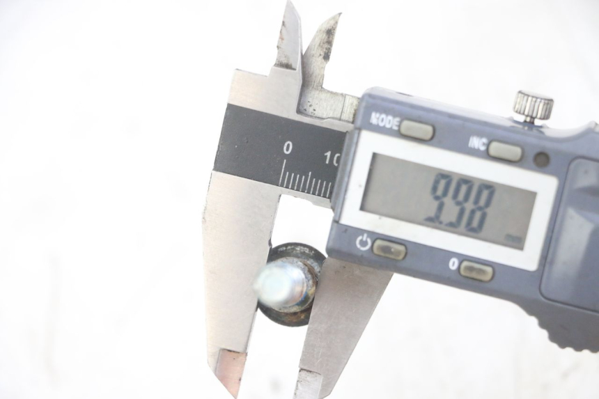 photo de BRAKE DISC BOLT SUZUKI GS GSE 500 (2001 - 2003) - Product overview