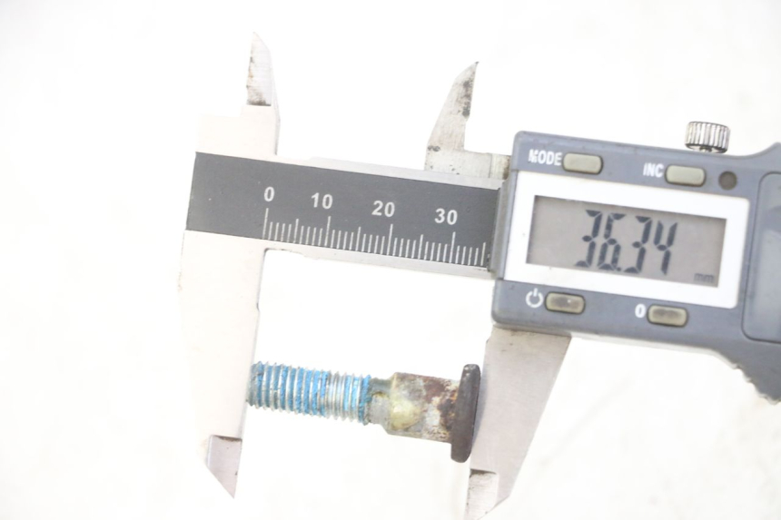 photo de BRAKE DISC BOLT SUZUKI GS GSE 500 (2001 - 2003) - Fixing points details