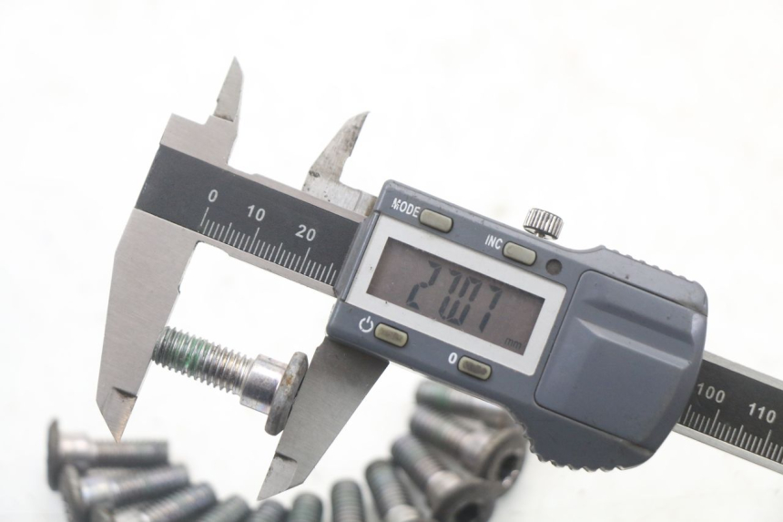 photo de BRAKE DISC BOLT HONDA CBR F 1000 (1993 - 1996) - Zoom on usage condition