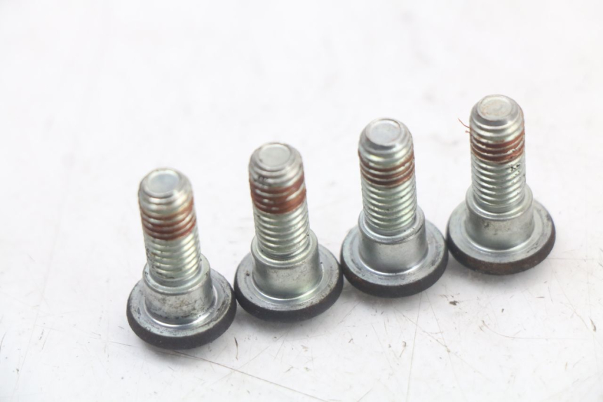 photo de BRAKE DISC BOLT HONDA PCX (JF28) 125 (2009 - 2011) - Zoom on usage condition