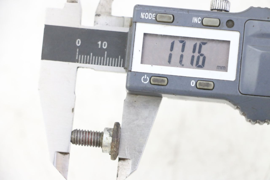 photo de BRAKE DISC BOLT KAWASAKI KX 65 (2000 - 2019) - Zoom on usage condition