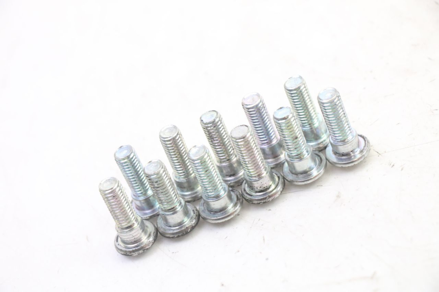 photo de BRAKE DISC BOLT KIDEN KD125-G 125 (2018 - 2022) - Component detail