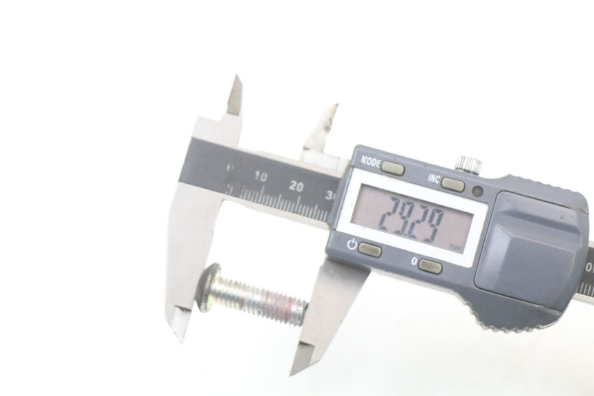 photo de BRAKE DISC BOLT PEUGEOT KISBEE 2T 50 (2018 - 2022) - Alternative perspective