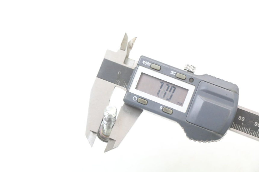 photo de BRAKE DISC BOLT PEUGEOT KISBEE 2T 50 (2018 - 2022) - Technical close-up