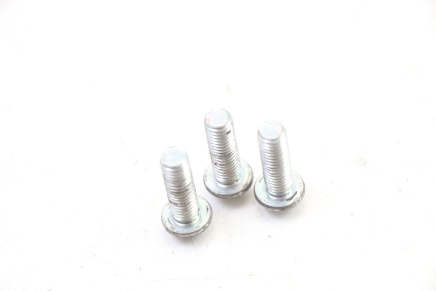 photo de BRAKE DISC BOLT PEUGEOT KISBEE 2T 50 (2018 - 2022) - Zoom on usage condition