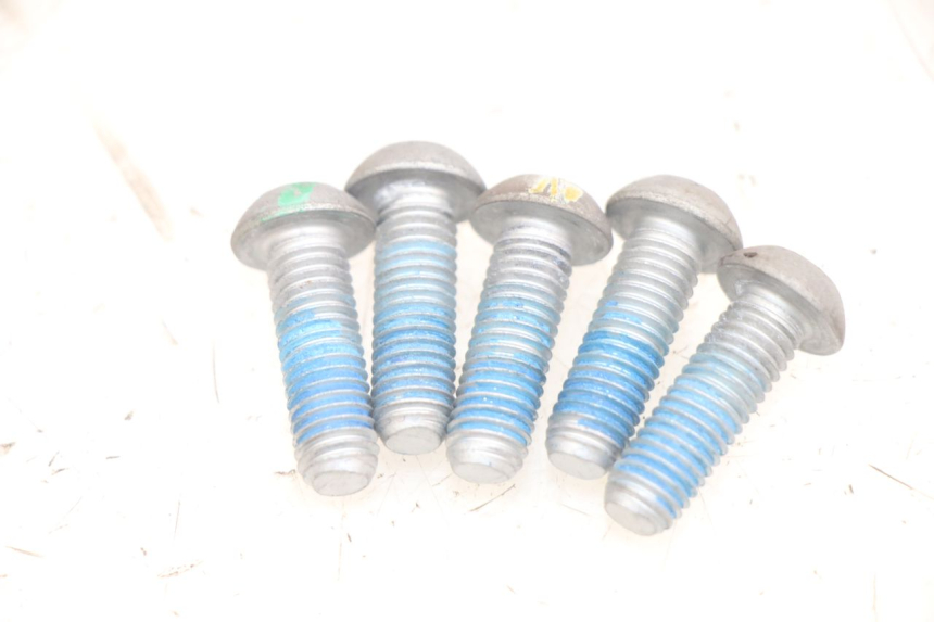 photo de BRAKE DISC BOLT PIAGGIO MEDLEY 125 (2016 - 2023) - Component detail