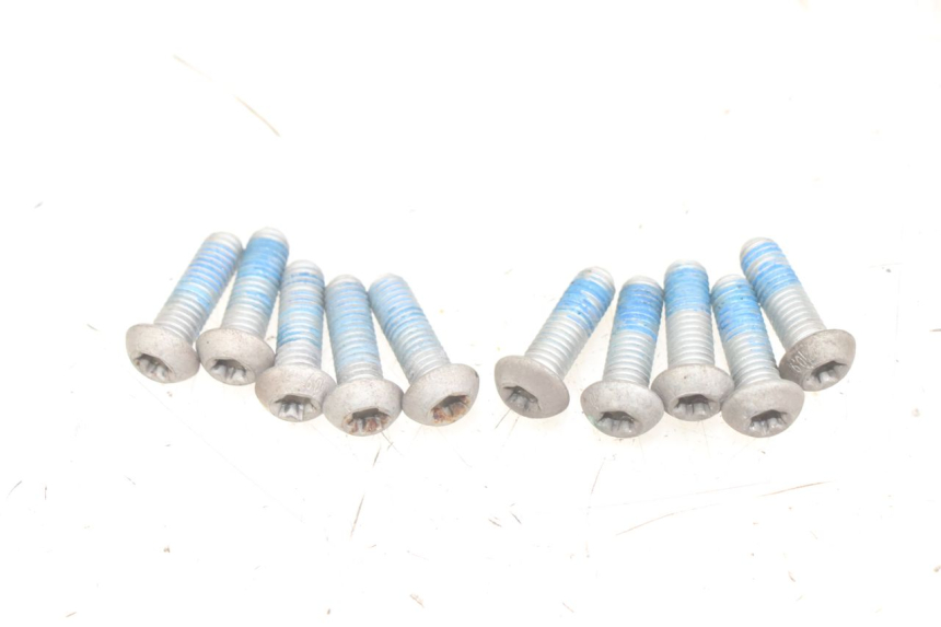 photo de BRAKE DISC BOLT PIAGGIO MEDLEY 125 (2016 - 2023) - Zoom on usage condition