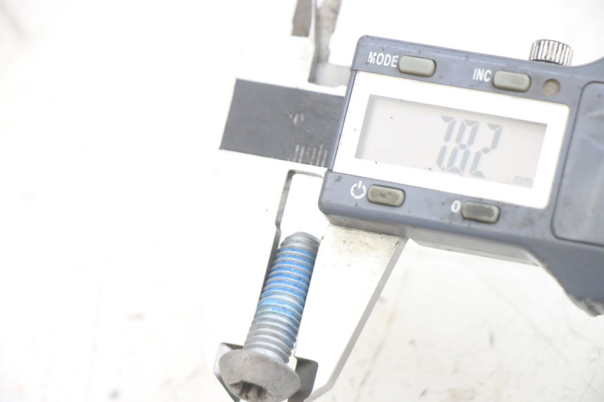 photo de BRAKE DISC BOLT PIAGGIO MEDLEY 125 (2016 - 2023) - Technical close-up