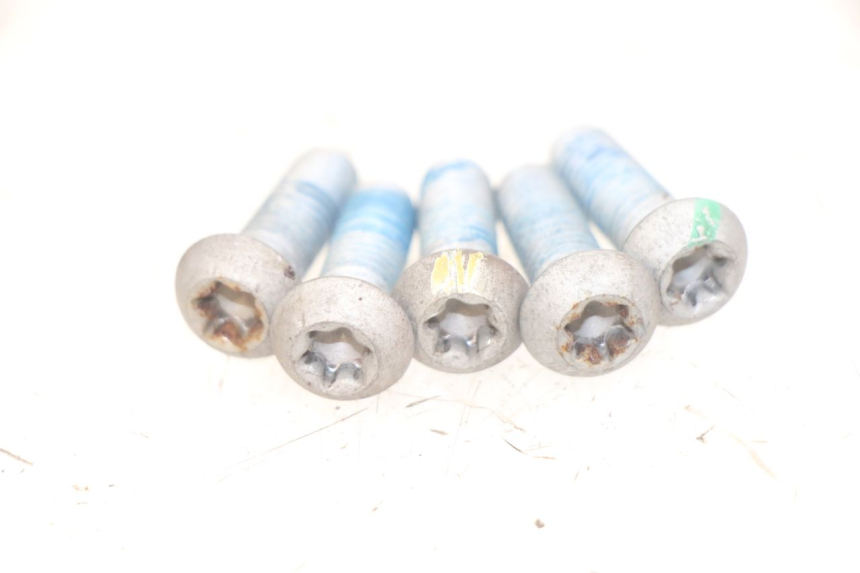 photo de BRAKE DISC BOLT PIAGGIO MEDLEY 125 (2016 - 2023) - Product overview