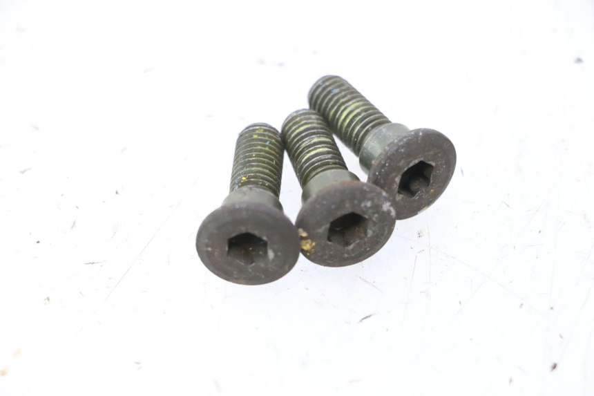 photo de BRAKE DISC BOLT SYM MIO 50 (2005 - 2010) - Alternative perspective