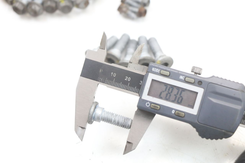 photo de BRAKE DISC BOLT MOTO GUZZI NORGE 8V GT 1200 (2011 - 2016) - Markings and original references