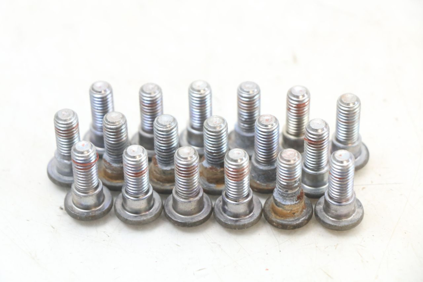 photo de BRAKE DISC BOLT HONDA NTV DEAUVILLE 650 (1998 - 2001) - Zoom on usage condition