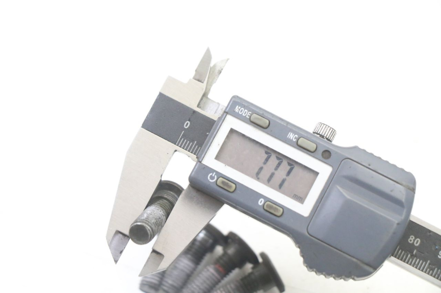 photo de BRAKE DISC BOLT SYM ORBIT III 3 4T 50 (2021 - 2025) - Technical close-up