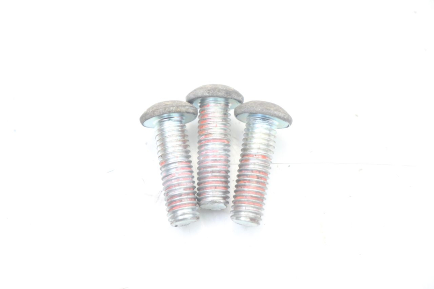 photo de BRAKE DISC BOLT PEUGEOT KISBEE 4T 50 (2018 - 2022) - Zoom on usage condition