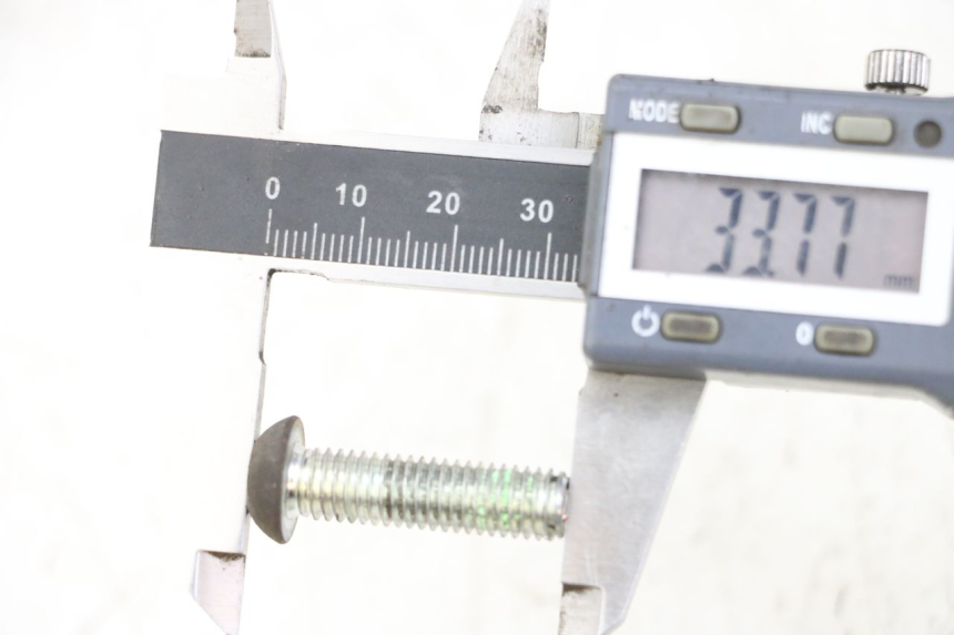 photo de BRAKE DISC BOLT PEUGEOT SATELIS 125 (2013 - 2018) - Component detail