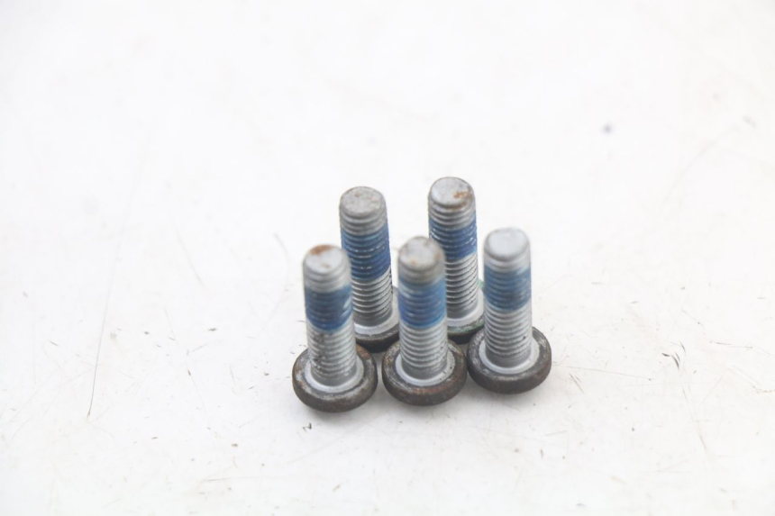 photo de BRAKE DISC BOLT PIAGGIO LIBERTY IGET 4T 50 (2021 - 2025) - Zoom on usage condition