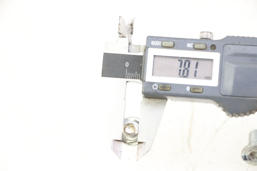 photo de BRAKE DISC BOLT APOLLO RFZ 125 - Zoom on usage condition