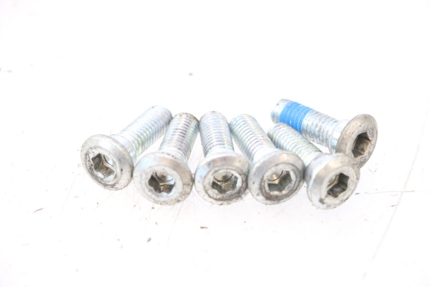 photo de BRAKE DISC BOLT BAIKU SAKURA 1 (2021 - 2025) - Alternative perspective