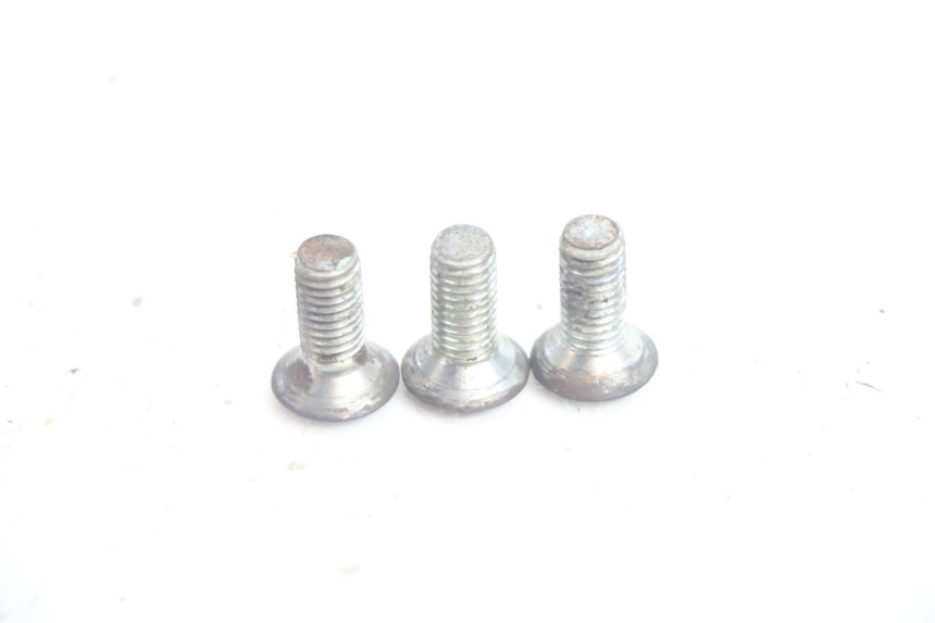 photo de BRAKE DISC BOLT PEUGEOT SATELIS 125 (2006 - 2009) - Zoom on usage condition