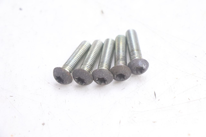 photo de BRAKE DISC BOLT PEUGEOT SATELIS 125 (2013 - 2018) - Technical close-up