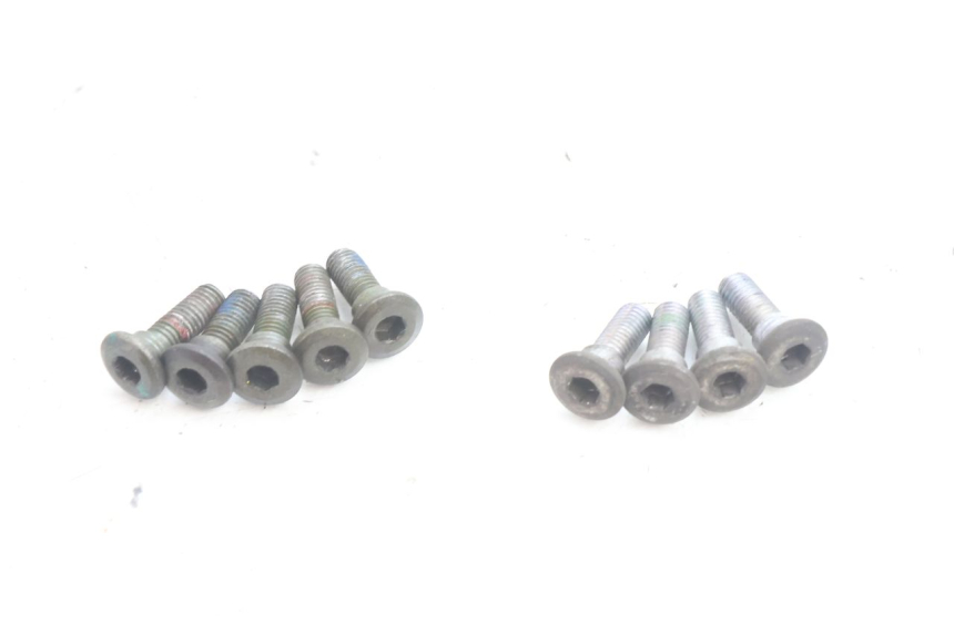 photo de BRAKE DISC BOLT HONDA SH 125 (2001 - 2003) - Alternative perspective