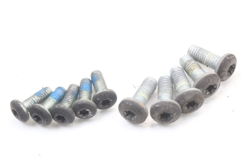 photo de BRAKE DISC BOLT HARLEY DAVIDSON SPORTSTER XL CUSTOM 1200 (2003 - 2004) - Main view