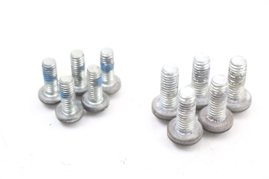 photo de BRAKE DISC BOLT HARLEY DAVIDSON SPORTSTER XL CUSTOM 1200 (2003 - 2004) - Zoom on usage condition