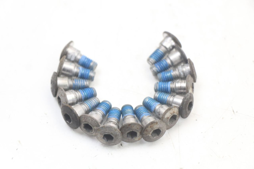 photo de BRAKE DISC BOLT SUZUKI GSR 750 (2011 - 2017) - Main view