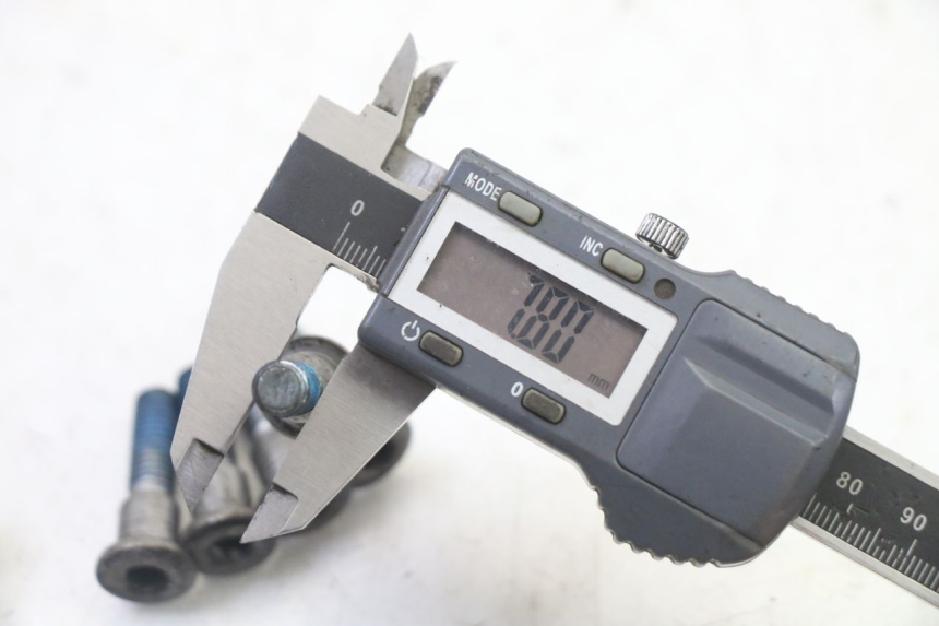 photo de BRAKE DISC BOLT SUZUKI SV S 650 (2003 - 2009) - Product overview