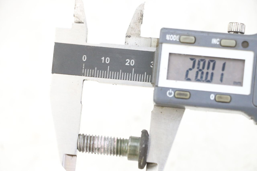 photo de BRAKE DISC BOLT SYM FIDDLE 3 III 50 (2014 - 2020) - Zoom on usage condition