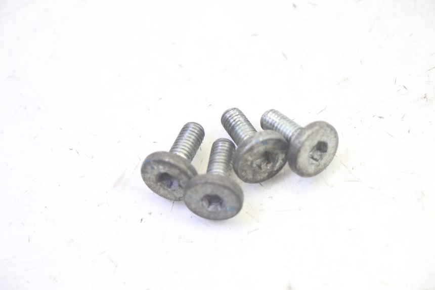 photo de BRAKE DISC BOLT YAMAHA TTR 125 (2000 - 2020) - Component detail