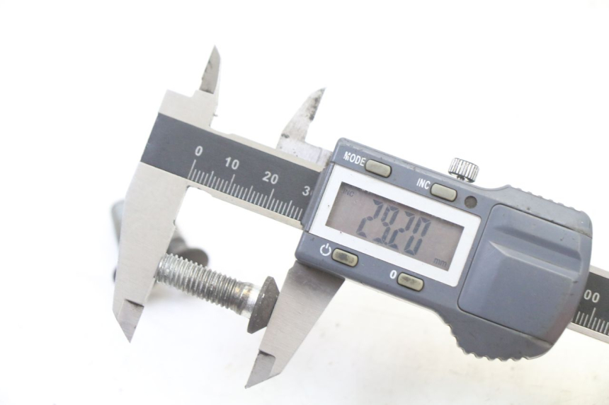 photo de BRAKE DISC BOLT PEUGEOT VIVACITY NEW 2T 50 (2008 - 2017) - Alternative perspective