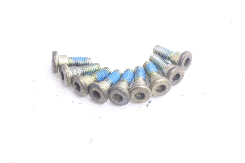 photo de BRAKE DISC BOLT DAELIM VJ ROADWIN 125 (2004 - 2007) - Component detail