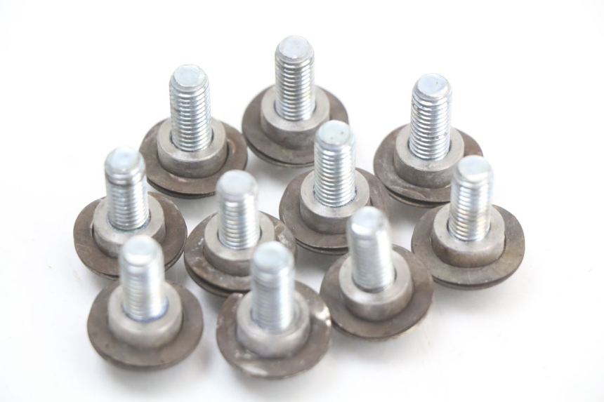 photo de BRAKE DISC BOLT PIAGGIO X10 125 (2012 - 2017) - Zoom on usage condition