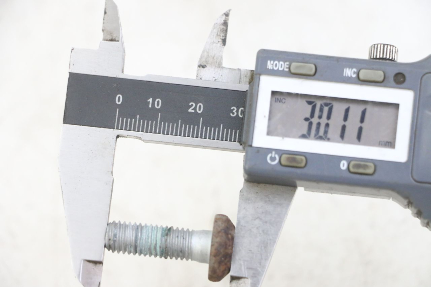 photo de BRAKE DISC BOLT YAMAHA XJ6 ABS 600 (2008 - 2016) - Product overview