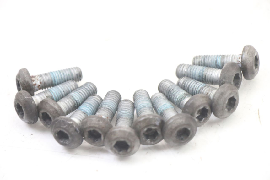 photo de BRAKE DISC BOLT YAMAHA FZS FAZER 600 (2001 - 2003) - Component detail