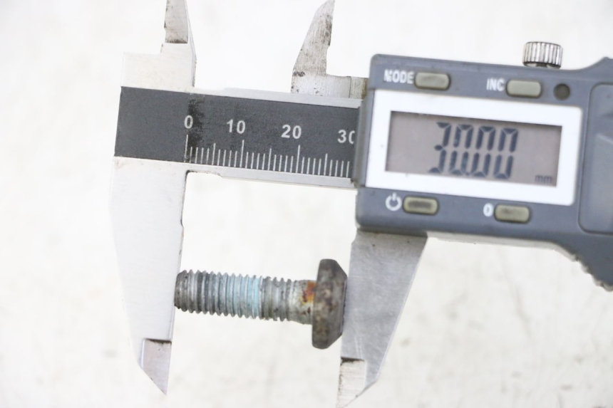 photo de BRAKE DISC BOLT YAMAHA FZS FAZER 600 (2001 - 2003) - Component detail