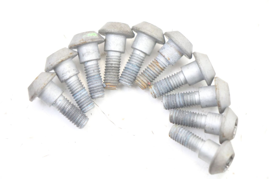 photo de BRAKE DISC BOLT YAMAHA TRACER 7 700 (2020 - 2024) - Surface and material condition